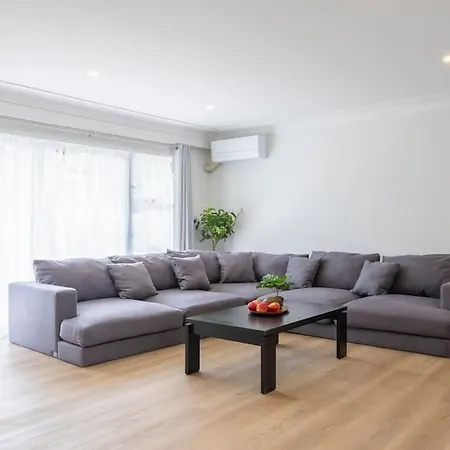 Luxury New 2 Bedroom Apt